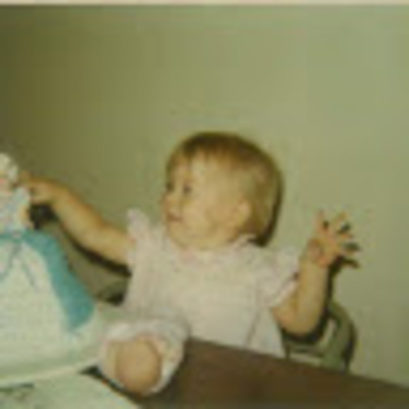 Meet your Posher, Sharon - Picture 1 of 1